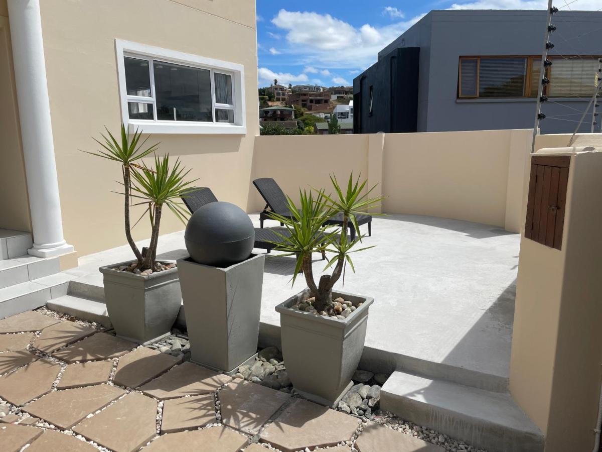 'On Point' Beach House - Jeffreys Bay Exterior photo